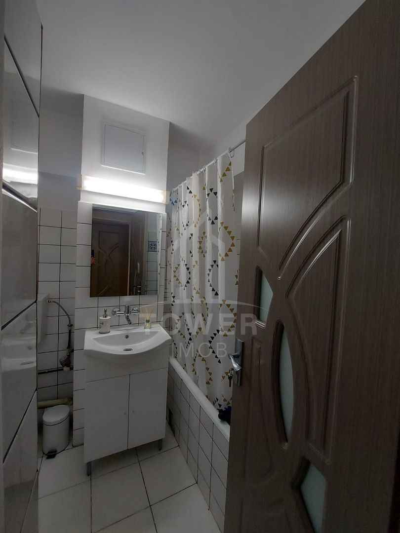 Garsoniera de inchiriat - decomandata - buc sep - balcon - Gara, Sibiu - Poză 5