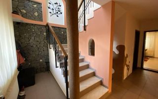 🏡 Casa individuala. Mobilata si utilata. Piscina exterioara.✨ - Poză 11