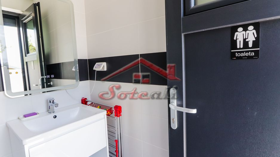 VILĂ MODERNĂ DE LUX CU PISCINĂ, FOTOVOLTAICE ȘI FOIȘOR – BREAZA - Poză 16