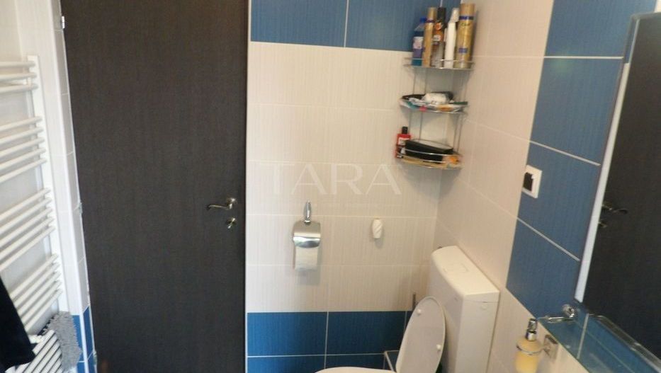 Apartament cu 3 camere de vânzare, Floresti - Poză 5