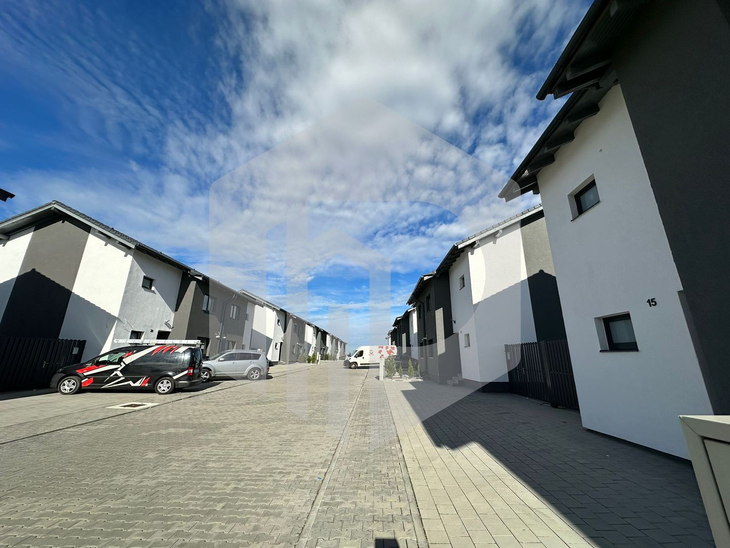 Duplex 4 camere - La Alb - Intabulat - Selimbar -Intabulat - Poză 12