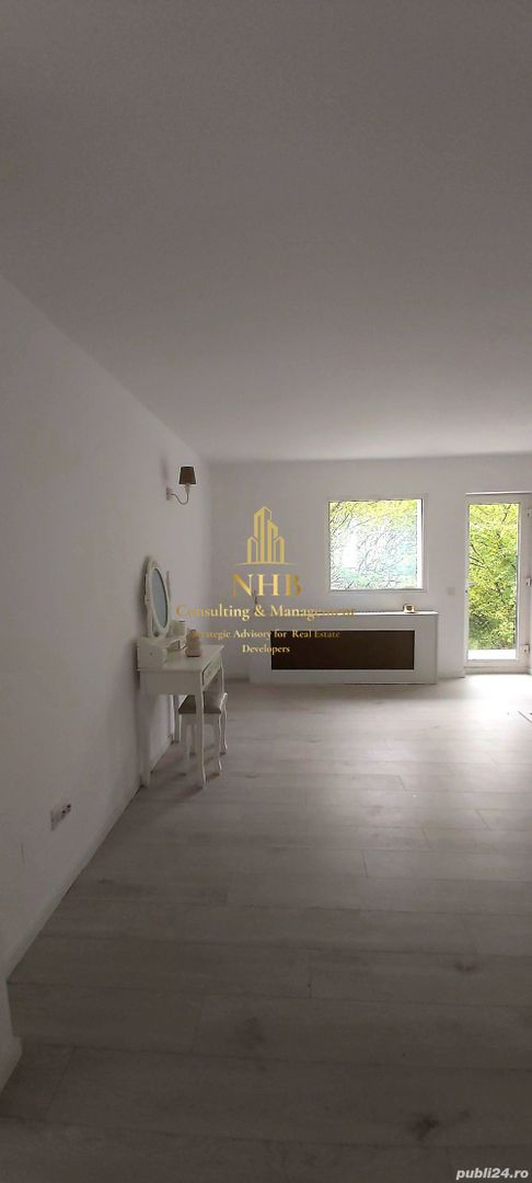 Casă spațioasă 5 camere + curte 340 mp în Băneasa | - Poză 8