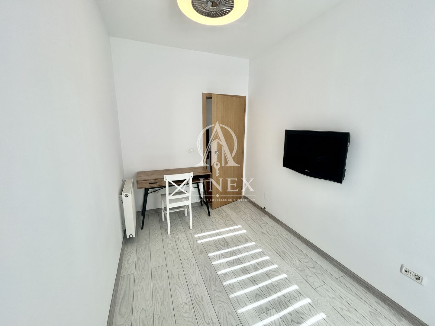 OCAZIE  Apartament cu 3 camere  Calea Aradului - Poză 5