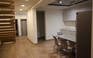 Un camin diferit , gandit pentru nevoile tale. - Poză 10