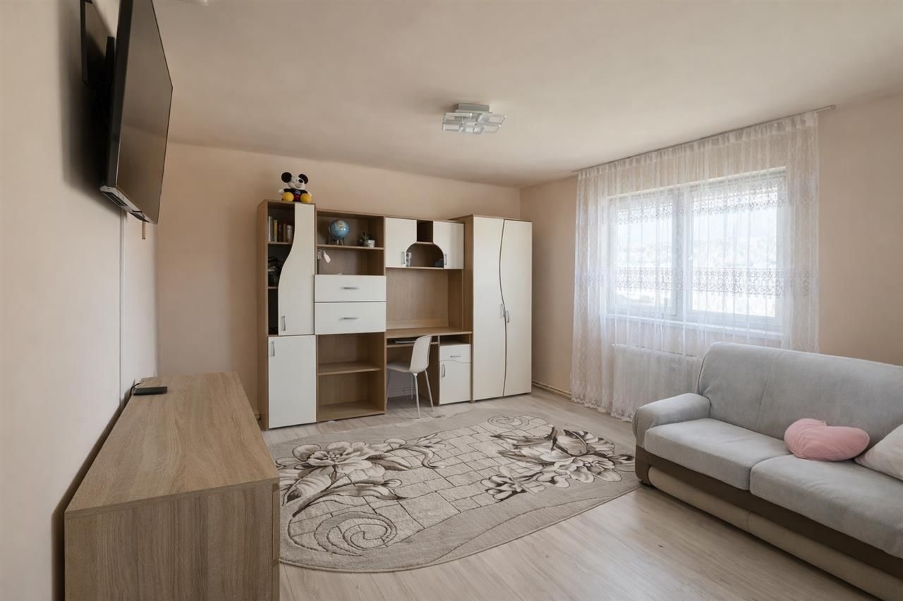 Casa eleganta, curte amenajata, garaj, Brancovenesti, Mures - Poză 5