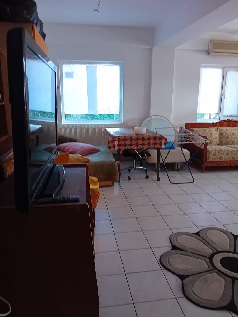 PROPRIETATE P+P1 CU 10 CAMERE – DE ÎNCHIRIAT SAU DE VÂNZARE - Poză 14