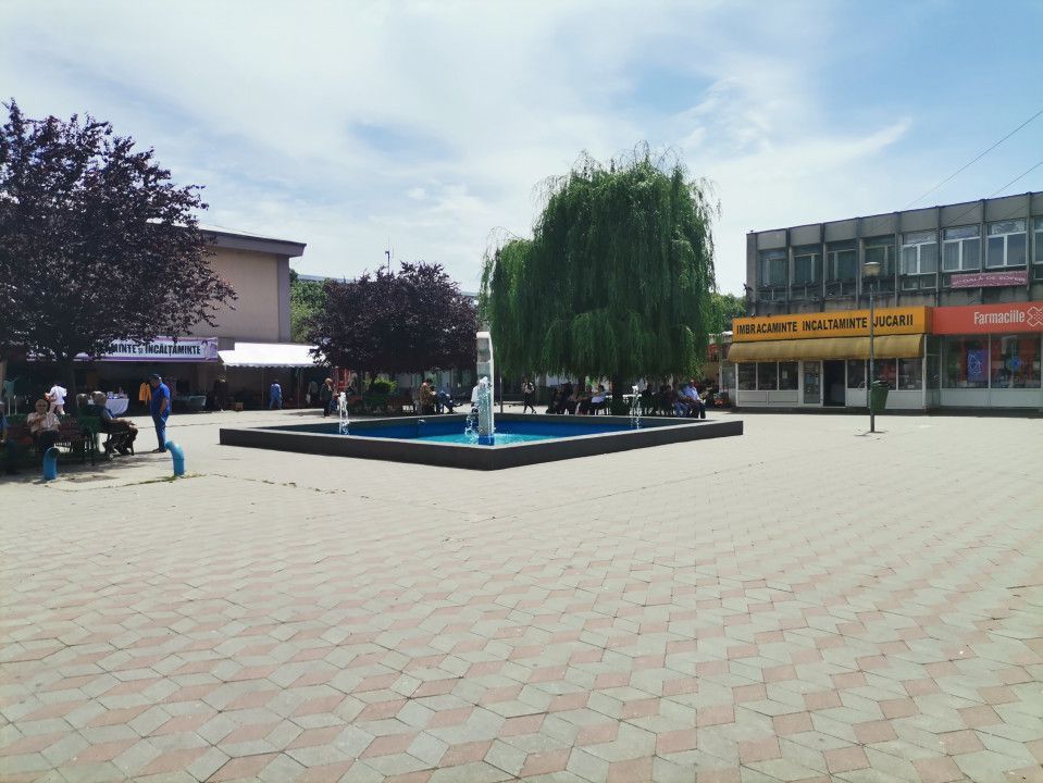 Inchiriere spatiu 100 mp, complex Craiovei, etaj - Poză 2