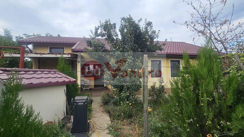 Casa Vânători, SU 140 mp, teren 1107 mp, toate utilitățile - Poză 2