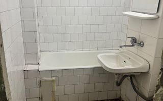 Apartament 2 camere decomandat Drumul Taberei Metrou la 2 minute - Poză 3