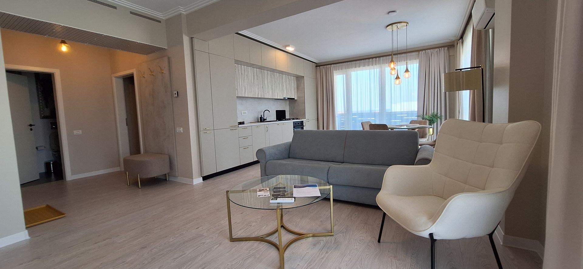 Apartament mobilat si utilat cu 2 locuri de parcare - Poză 14