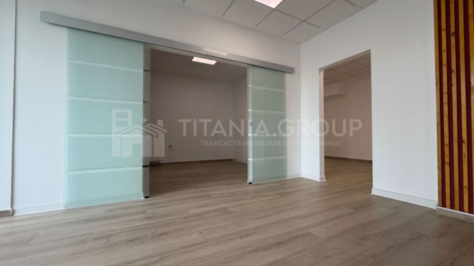 Spațiu comercial Kasper Coresi 100 mp, terasă 35mp - Poză 2