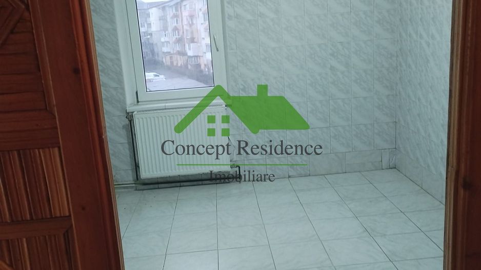 Ap 3 camere decomandat,etaj intermediar - zona Garii - Poză 2