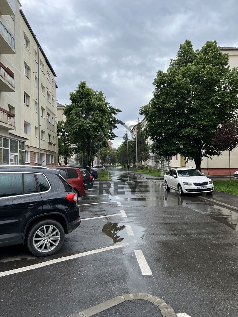 Apartament 2 camere decomandat,renovat integral, mobilier nou /pivniță - Poză 16