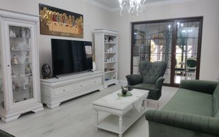 CASA  DEOSEBITA LA  SACALAZ IN SUPRAFATA DE 153 MP - Poză 2