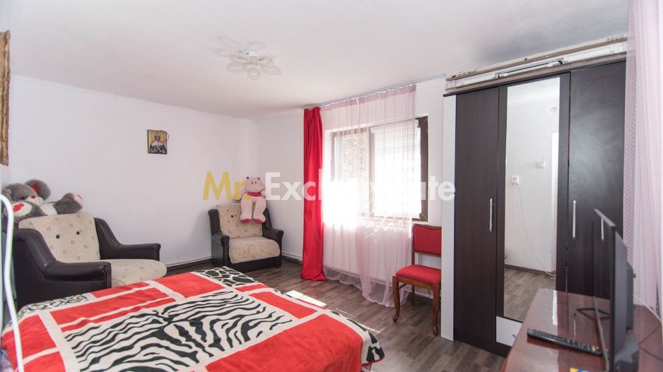Casa cu 3 camere renovata - Poză 6