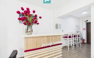 Spațiu Manichiură în salon - Poză 3