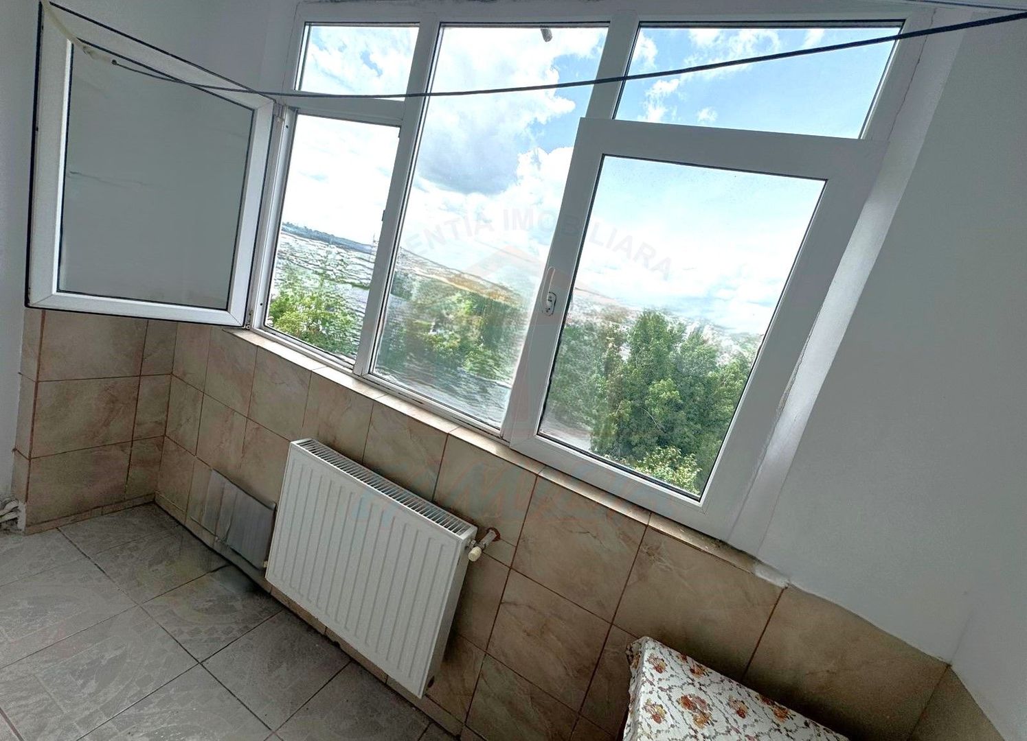 49.800 euro, 2 camere decomandate, LIBER, 49mp, etaj 9 din 10, Micro20 - Poză 4