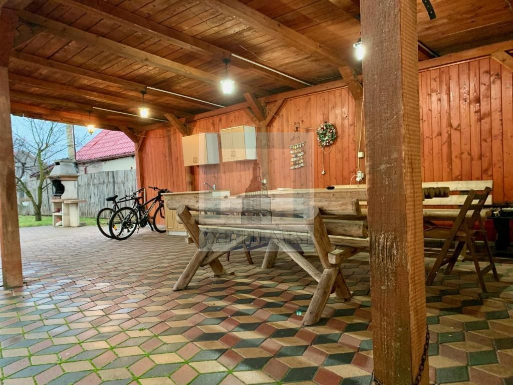 Casa/Villa 8 camere, 1100 mp teren - zona Ultracentral/Sanpetru - Poză 8