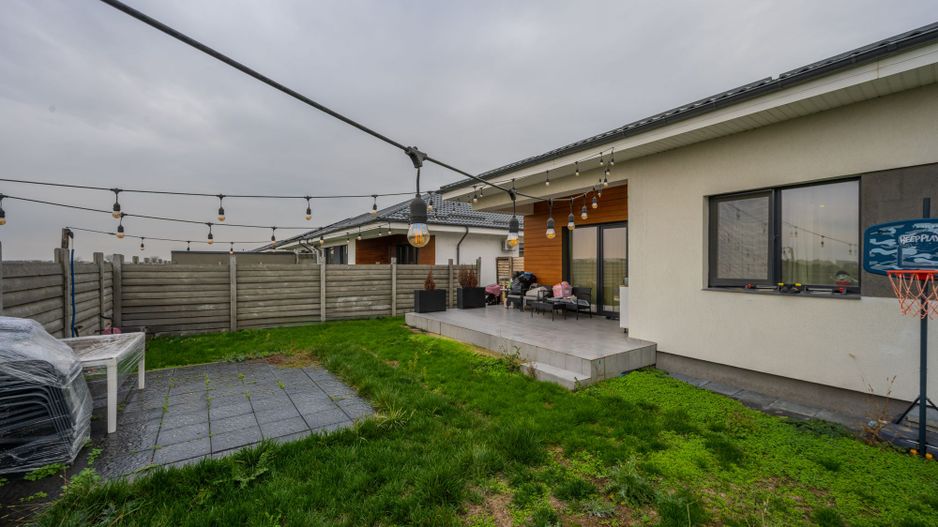 Vila parter mobilata si utilata Tunari - Poză 16