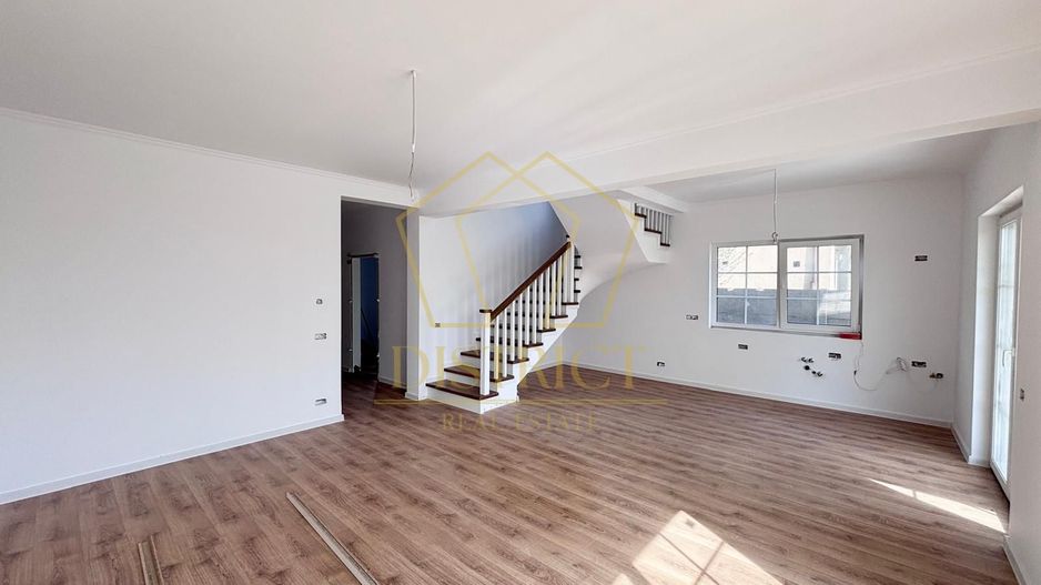 COM 0% Duplex despartit cu 5 camere | Giarmata Mare - Poză 1