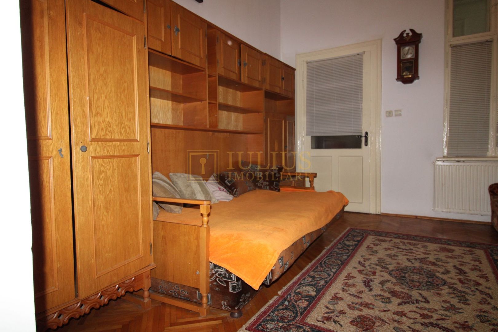 ideal pentru studenti sau o familie, cladire istorica, centrala proprie - Poză 10