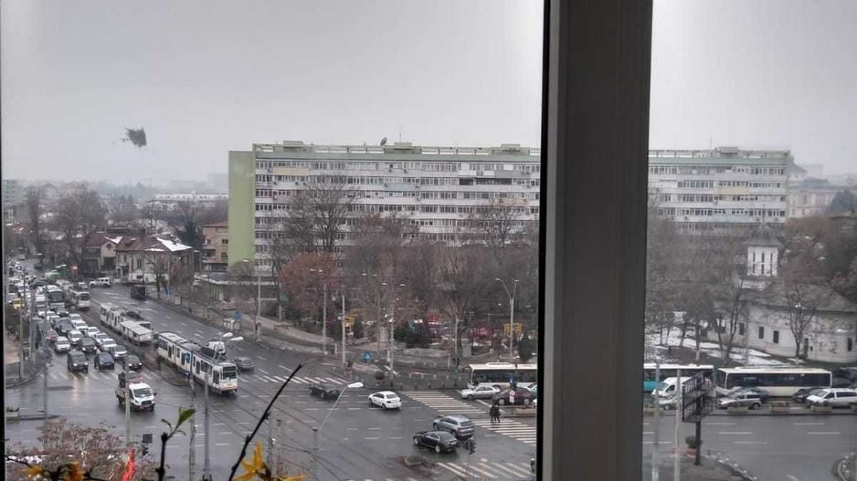 Apartament 2 camere. Cu Centrala proprie. Zona Dimitrie Cantemir. - Poză 4