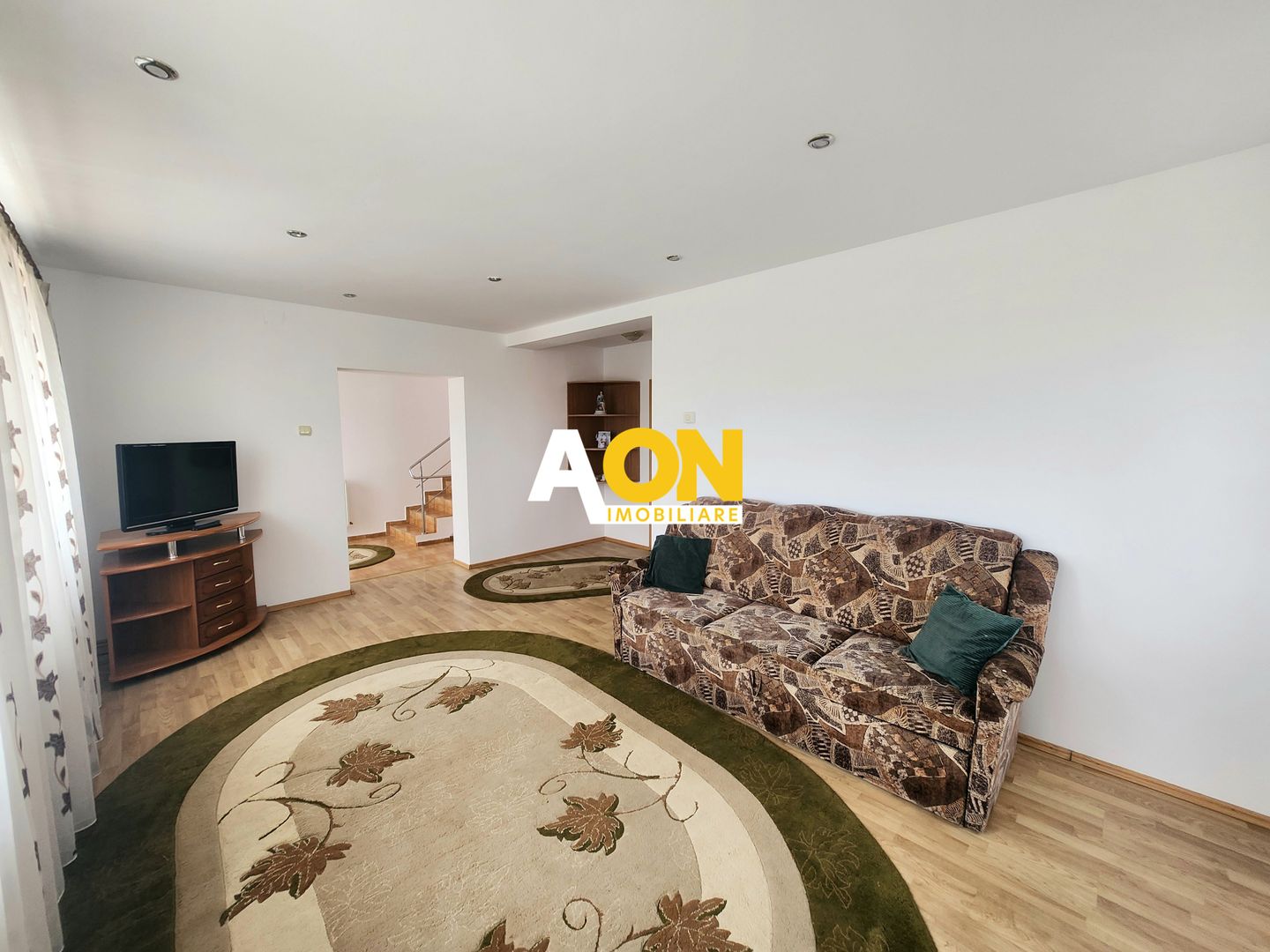 Apartament La Vila, 120MP, 3 Camere, Garaj - Poză 1
