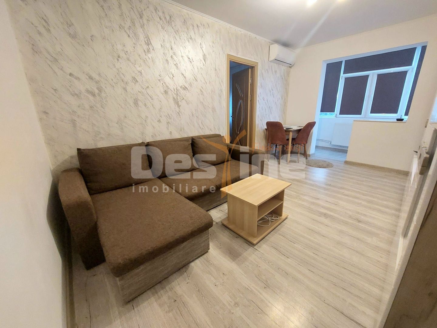 De vanzare Apartament 2 camere - Zona Tomis Nord - Poză 2