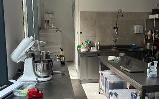 Laborator de cofetarie complet utilat de inchiriat - Poză 2