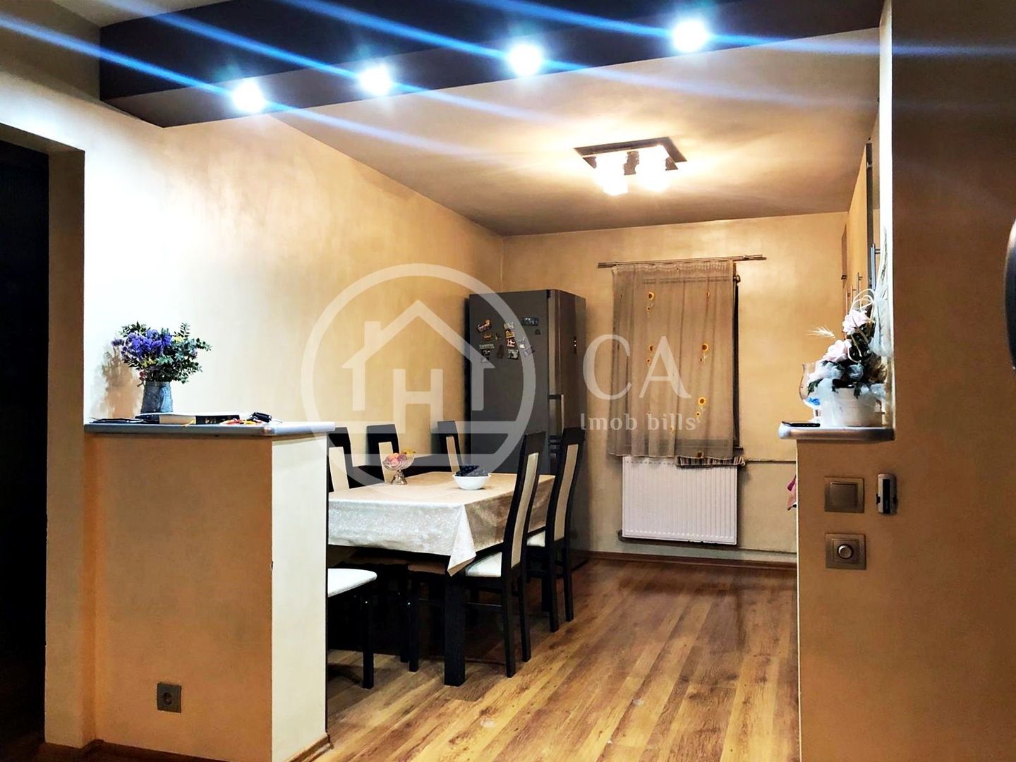 Apartament cu 4 camere de vanzare in Rogerius, Oradea - Poză 4
