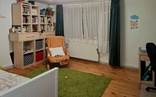 Casa individuala Sacele, 250 mp + 40 mp garaj + 556 mp curte - Poză 11