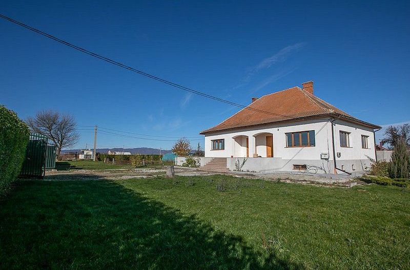 Domeniu de 9000 mp - Ideal pentru Dezvoltare Imobiliară sau Business de Lux! - Poză 5