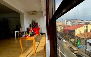 Apartament Elegant de Vânzare – 5 Camere/ 3 Băi, *Arcul de Triumf* - Poză 8