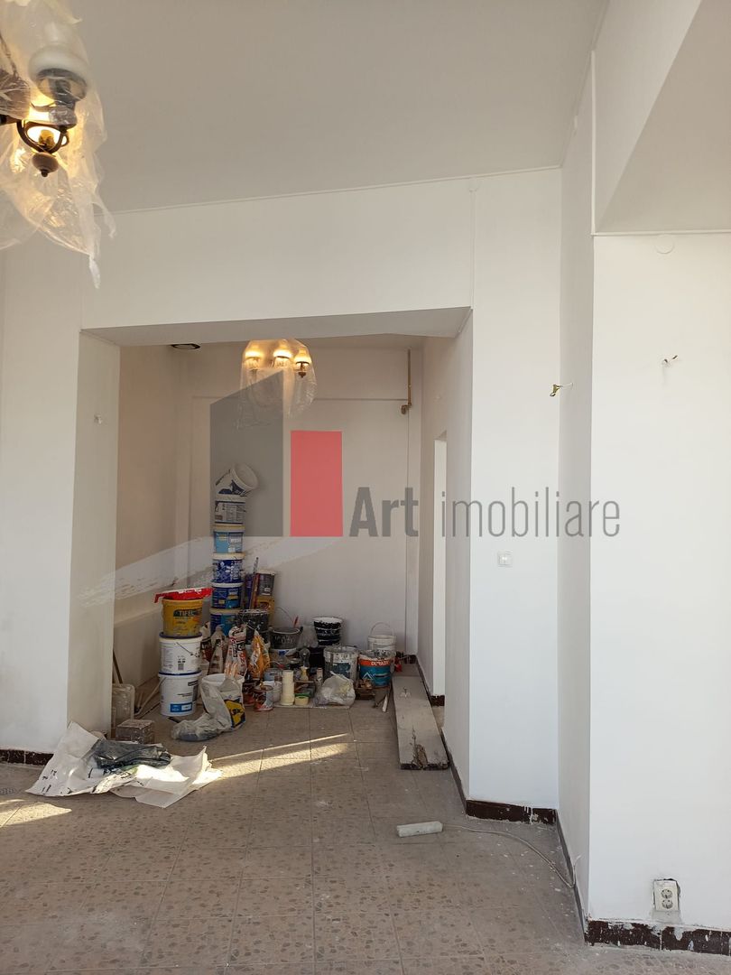 Vila  de inchiriat recent renovata - Poză 11