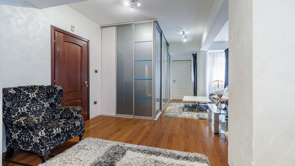 Resedinta premium| Teren de tenis | Piscină încălzită | Infrastructură completă! - Poză 21