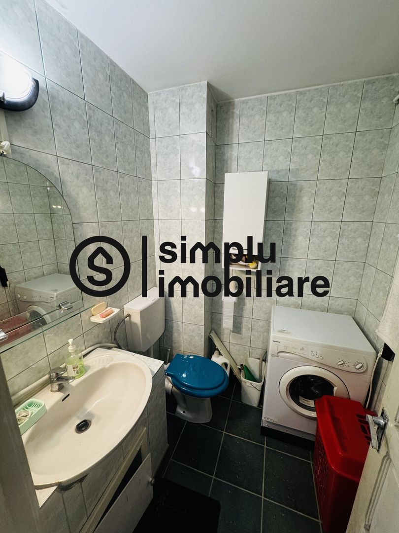 3 decomandate, centrala, 1 Mai - 110 000 Euro - Poză 25