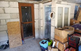 Casă la gri de vânzare – Central, 2800 mp teren - Poză 2