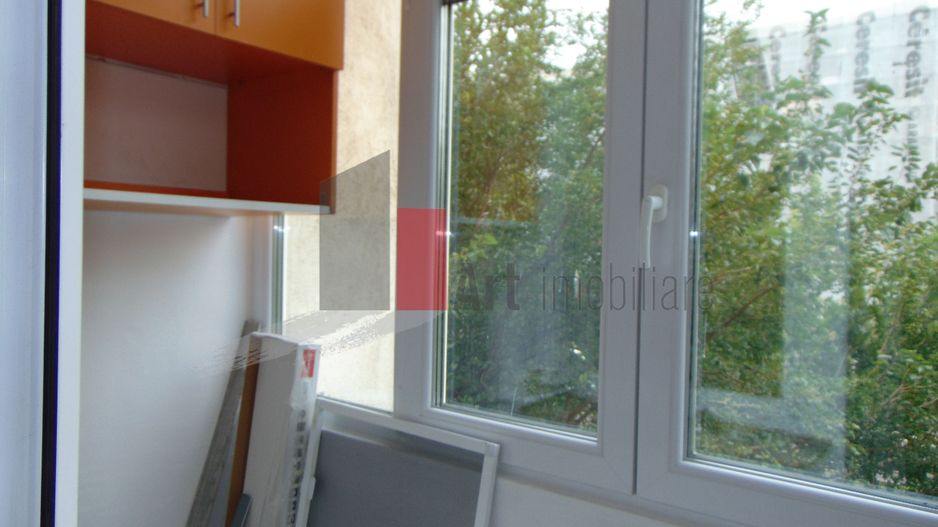 Apartament cu o camera, garsoniera Titan metrou - Poză 14