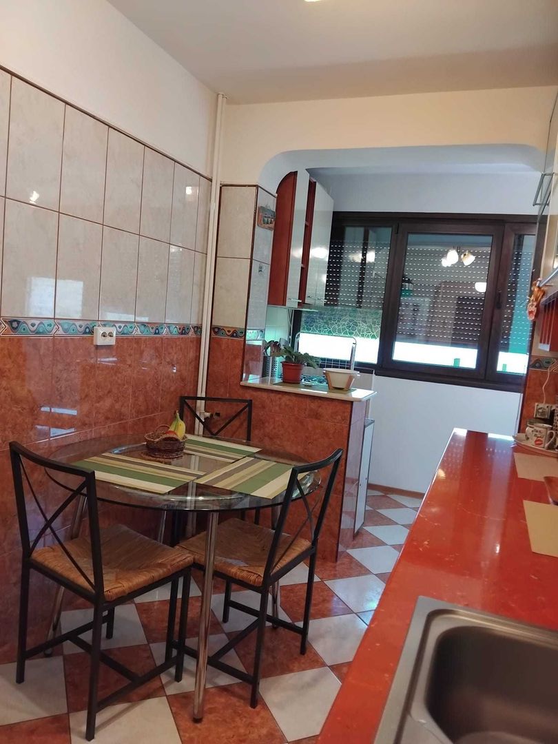 Închiriere Apartament cu 2 camere, 2 parcări incluse, ParkLake - Poză 4