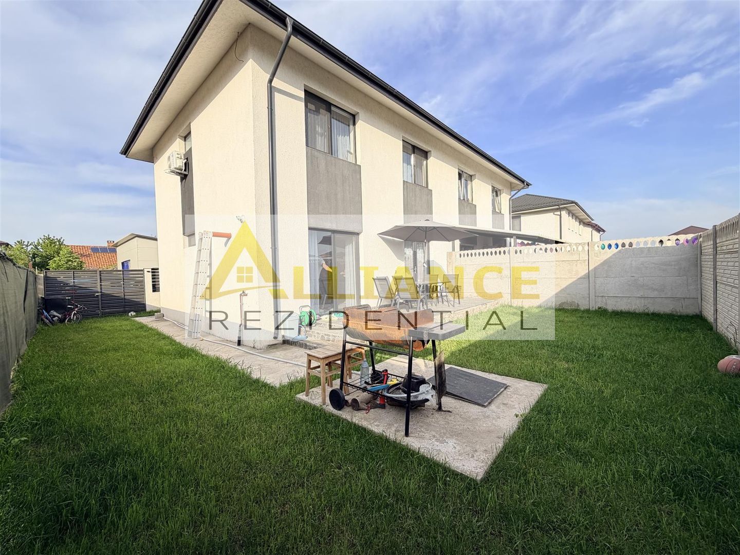 casa de vanzare || mobilata utilata || 4 camere - Poză 2