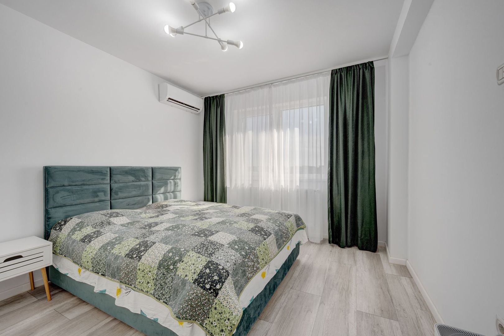 CASA SMART+PISCINA+GARAJ+Zona BARBEQUE! str. Fortului Domnești - Poză 8