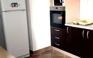 Apartament 2 camere decomandat - Poză 8