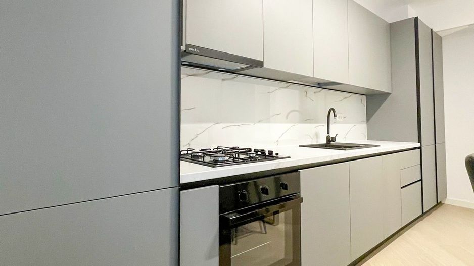 De închiriat studio complet mobilat - Dressing Walk In– Cortina North - Poză 10