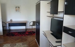 Închiriere apartament 2 camere, zona Podu Roș - Poză 7