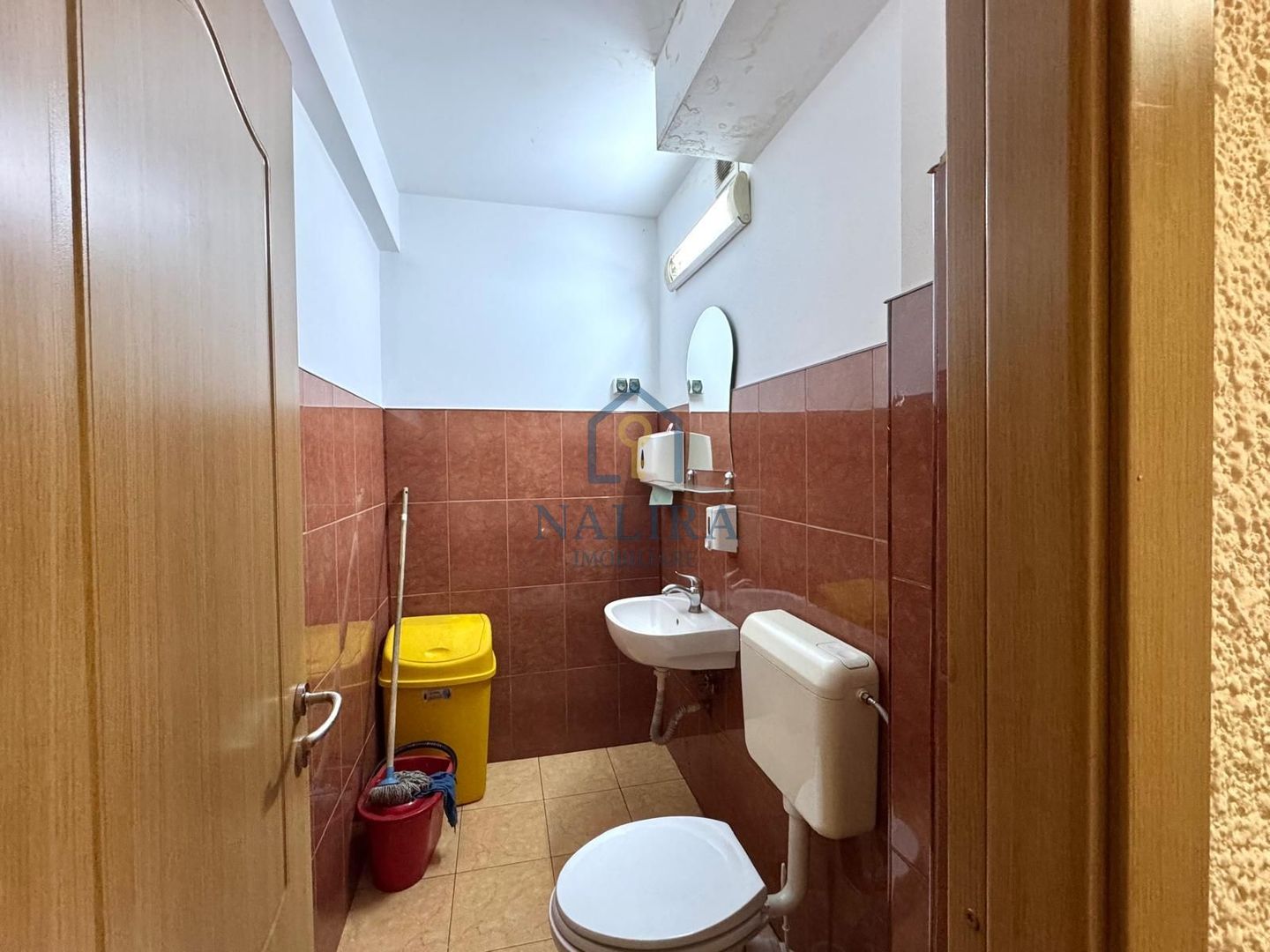 Vanzare apartament 2 camere - Piata Revolutiei - etaj 1 - Poză 4