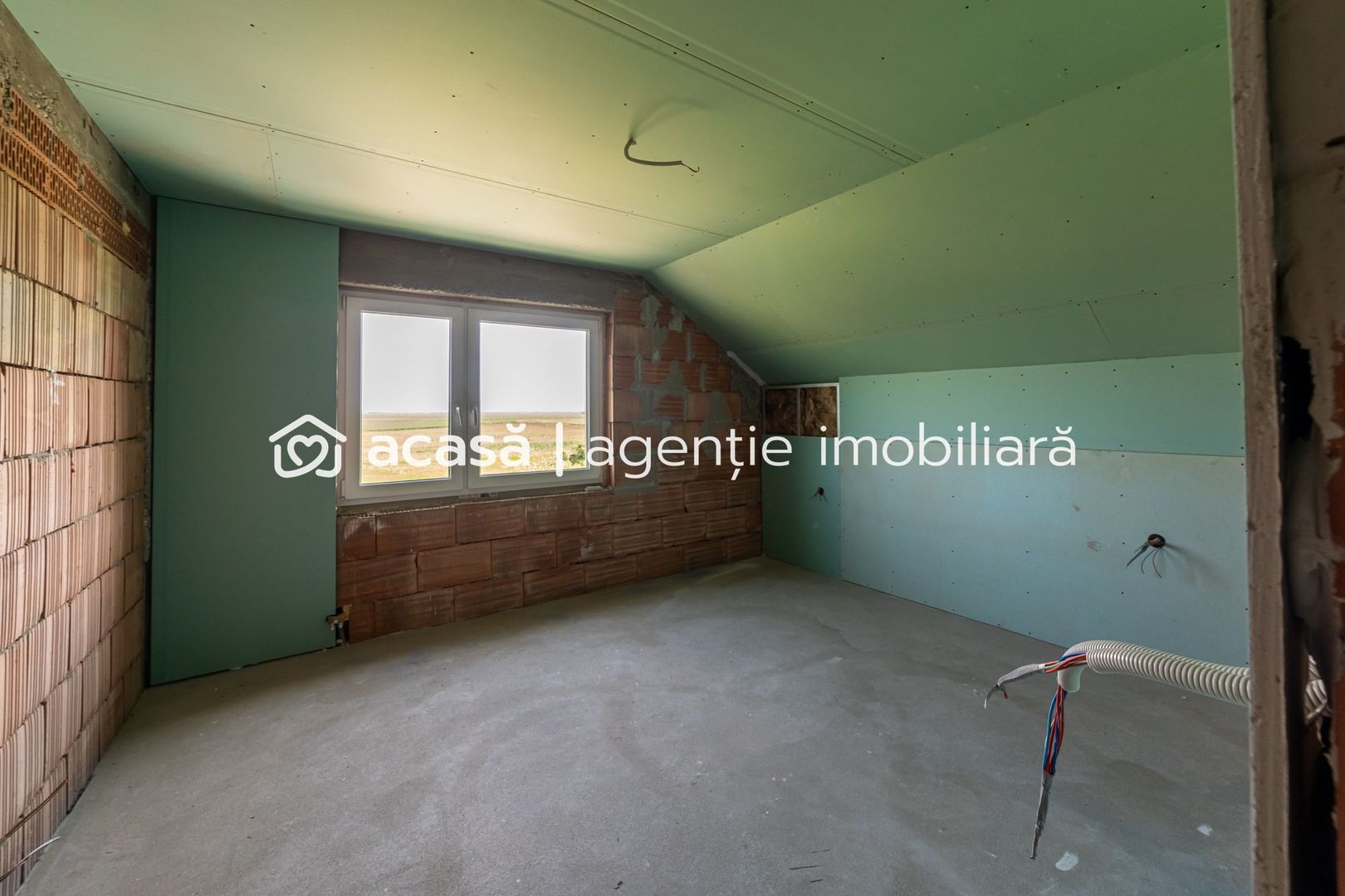 Nou! Casă frumoasă în Sâmbăteni - Poză 16