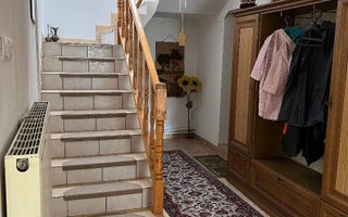 Casa zona Spitalul Judeten - Poză 11