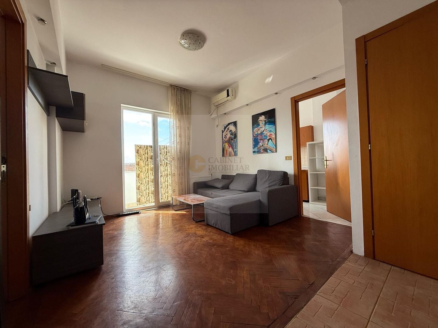 2 camere l Piata Romana | Dressing generos l Balcon deschis - Poză 1