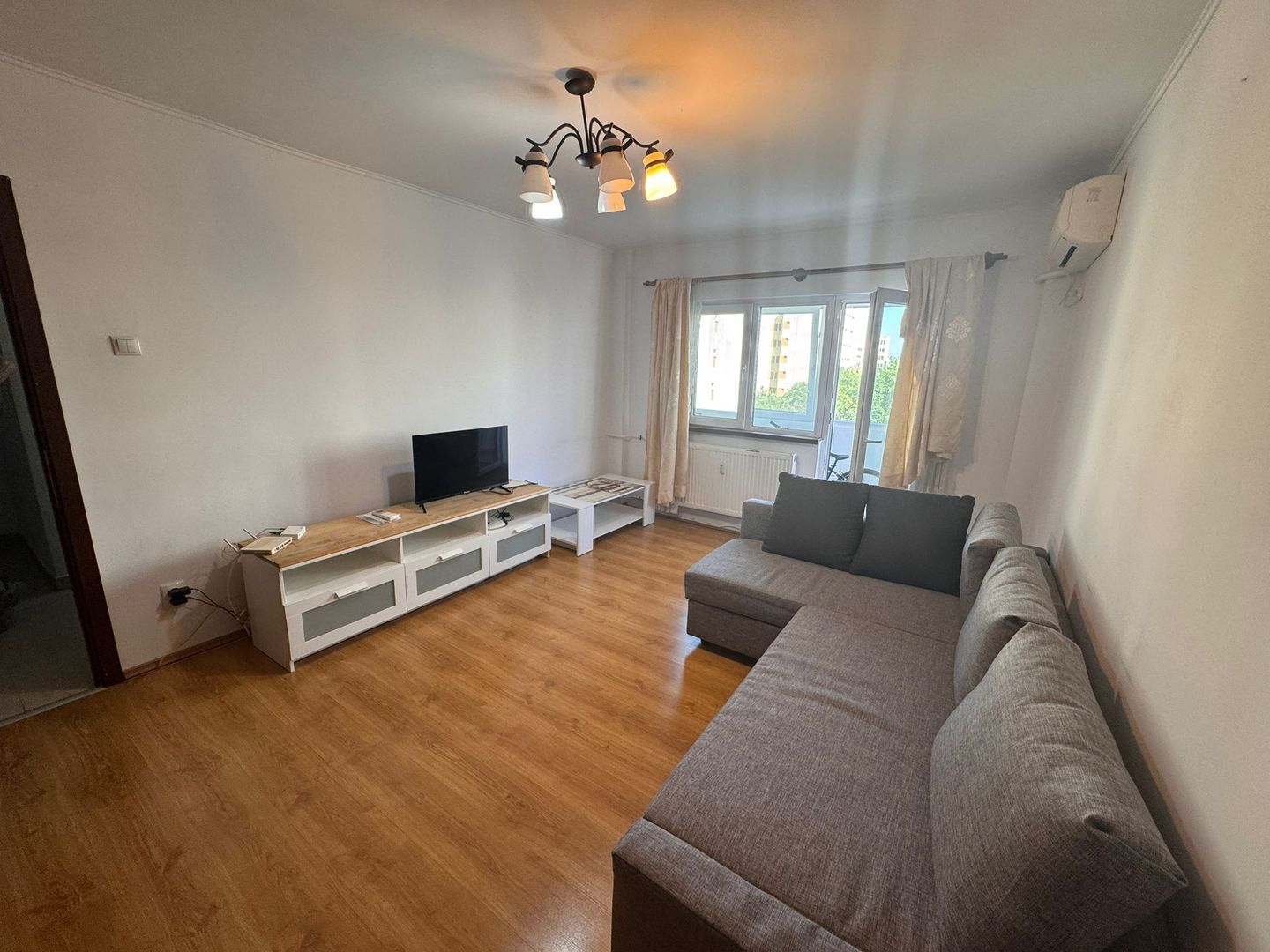 Apartament 2 camere Tei Nada Florilor 7/10 - Poză 4