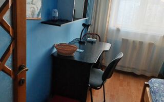 Închiriez camera in apartament cu 3 camere - Poză 4